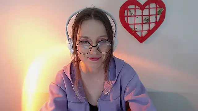 Snapshot of _Hanna_Moon_ chatting on 05-29-26, 10:46 Hanna Moon online show from 05-29-26, 10:46