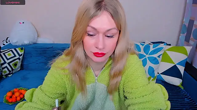 EllenMoore online show from 03-16-26, 03:12