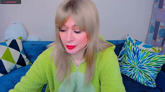 EllenMoore online show from 03-27-26, 03:12