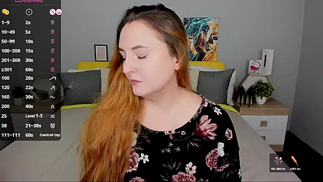 BabeLessi online show from 11-29-25, 06:11