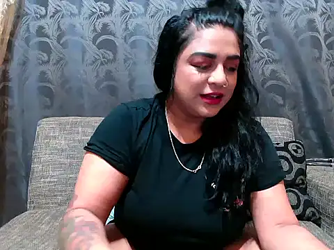 Snapshot of indianishkq7 chatting on 12-21-24, 03:53 indianishkq7 online show from 12-21-24, 03:53