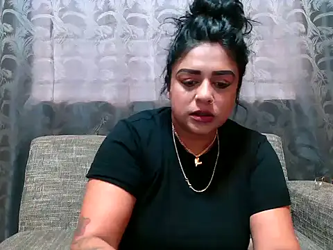 Snapshot of indianishkq7 chatting on 01-23-25, 11:48 indianishkq7 online show from 01-23-25, 11:48