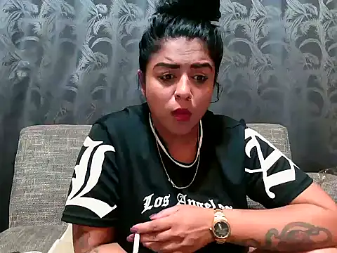 Snapshot of indianishkq7 chatting on 02-01-25, 03:28 indianishkq7 online show from 02-01-25, 03:28