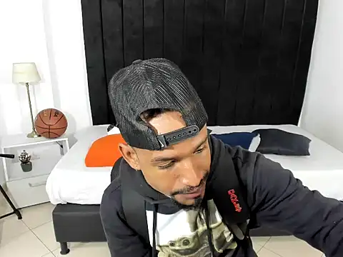 anhtony wayans online show from 10-01-25, 12:16