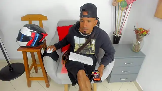 anhtony wayans online show from 10-08-25, 12:41