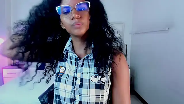 Ellie Alves online show from 01-31-25, 12:18