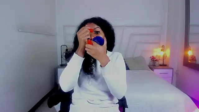 Ellie Alves online show from 02-05-25, 12:38