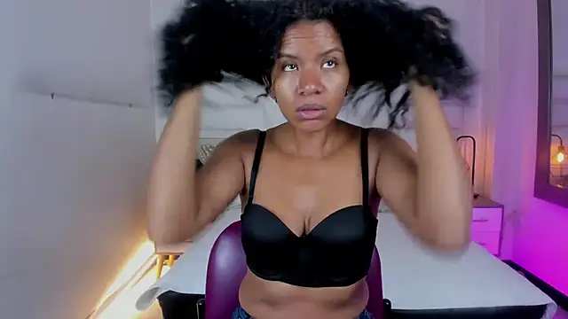 Ellie Alves online show from 02-11-25, 12:27