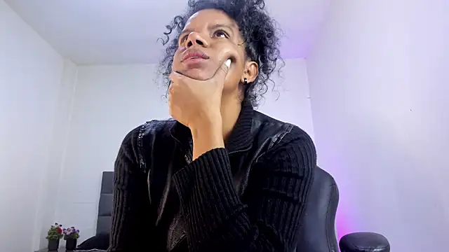 Ellie Alves online show from 10-22-25, 12:16