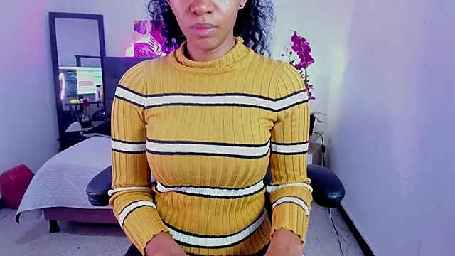 Ellie Alves online show from 12-20-25, 02:46