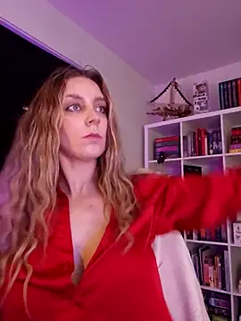 Snapshot of LilyOrion chatting on 11-05-25, 02:44 LilyOrion online show from 11-05-25, 02:44