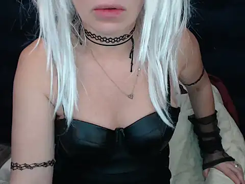 Snapshot of Ruda1919 chatting on 01-25-25, 11:43 Ruda1919 online show from 01-25-25, 11:43