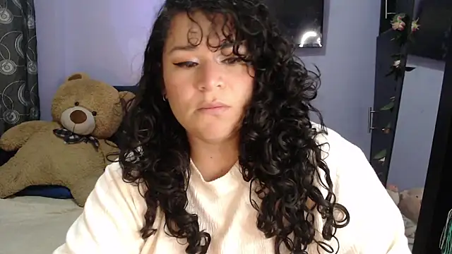 Snapshot of ANGELIQUE_KLANE chatting on 05-05-26, 10:29 ANGELIQUE KLANE online show from 05-05-26, 10:29