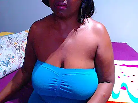 BootyliciousAssxxx online show from 12-04-24, 12:19