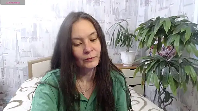 GinaQSoul online show from 05-11-26, 04:04