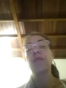 Snapshot of mari657 chatting on 02-26-25, 01:32 mari657 online show from 02-26-25, 01:32