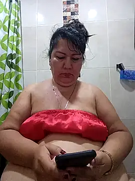 Snapshot of Brenda_Berck_ chatting on 10-05-25, 10:02 Brenda Berck online show from 10-05-25, 10:02