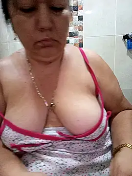 Snapshot of Brenda_Berck_ chatting on 10-27-25, 09:35 Brenda Berck online show from 10-27-25, 09:35