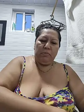 Brenda Berck  online show from 06-15-26, 01:13