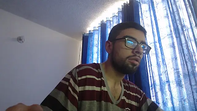 Snapshot of fvckolombianguyy chatting on 02-06-25, 02:15 fvckolombianguyy online show from 02-06-25, 02:15