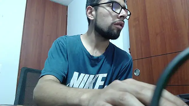 Snapshot of fvckolombianguyy chatting on 02-23-25, 02:07 fvckolombianguyy online show from 02-23-25, 02:07