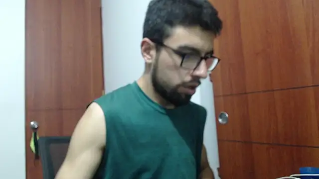 Snapshot of fvckolombianguyy chatting on 02-25-25, 08:14 fvckolombianguyy online show from 02-25-25, 08:14