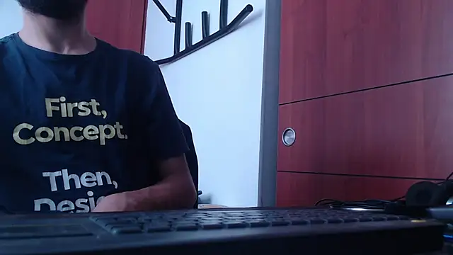 Snapshot of fvckolombianguyy chatting on 03-05-25, 05:08 fvckolombianguyy online show from 03-05-25, 05:08