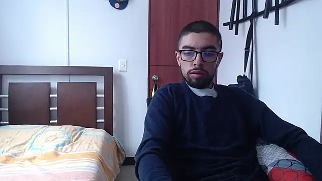 Snapshot of fvckolombianguyy chatting on 03-12-25, 09:56 fvckolombianguyy online show from 03-12-25, 09:56