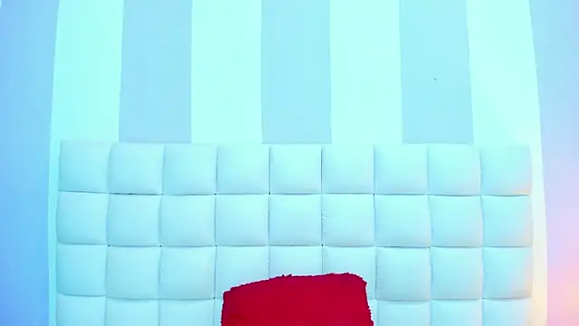 teresasroom  online show from 02-14-25, 08:59