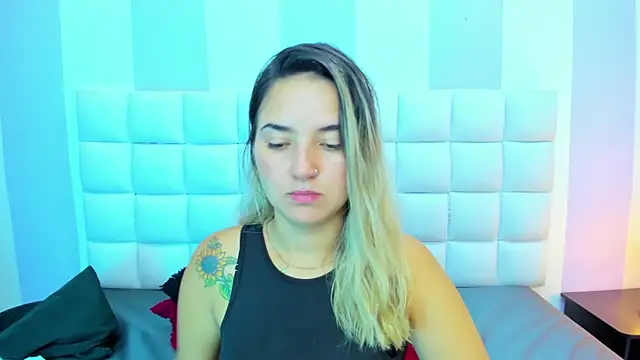 teresasroom  online show from 02-24-25, 02:15