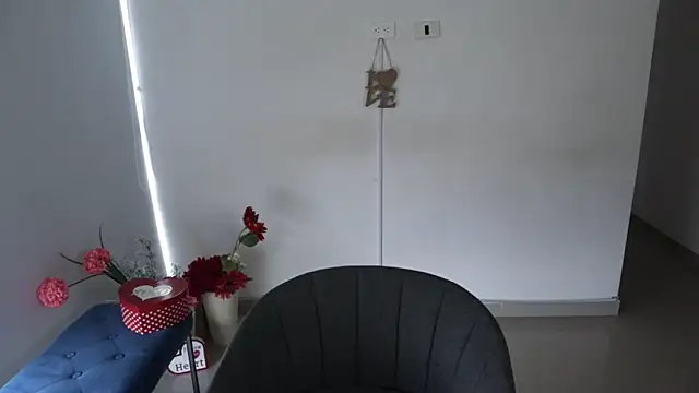  Vahos  online show from 02-15-25, 07:06