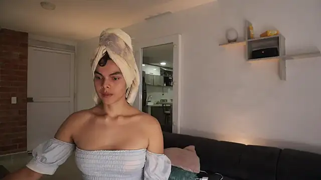  Vahos  online show from 09-29-25, 05:07