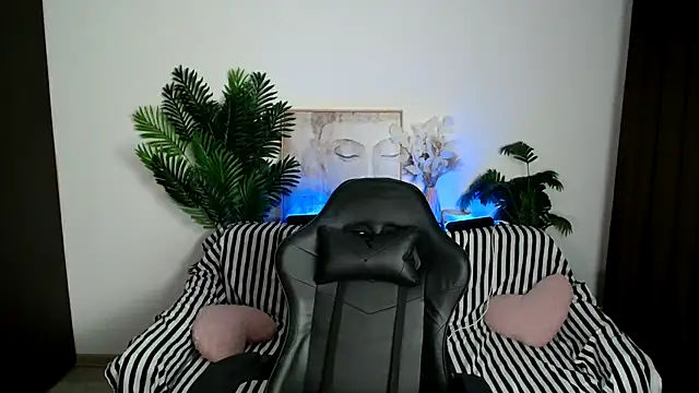 SEXY-GODDESabrina online show from 03-04-25, 03:44