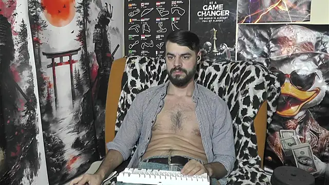 Snapshot of 00george chatting on 01-11-26, 09:03 00george online show from 01-11-26, 09:03