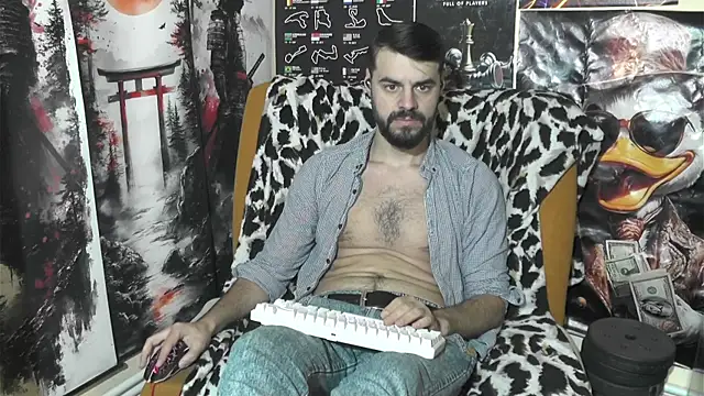 Snapshot of 00george chatting on 01-12-26, 10:53 00george online show from 01-12-26, 10:53