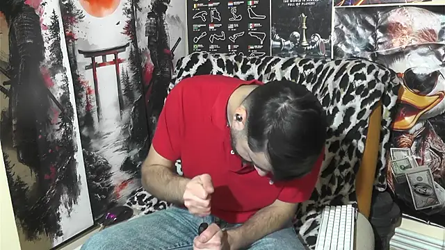 Snapshot of 00george chatting on 02-03-26, 12:10 00george online show from 02-03-26, 12:10