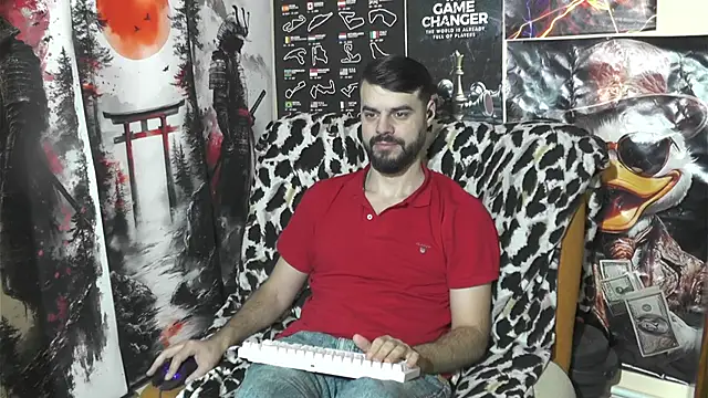 Snapshot of 00george chatting on 02-06-26, 02:49 00george online show from 02-06-26, 02:49