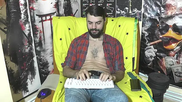 Snapshot of 00george chatting on 03-02-26, 07:15 00george online show from 03-02-26, 07:15