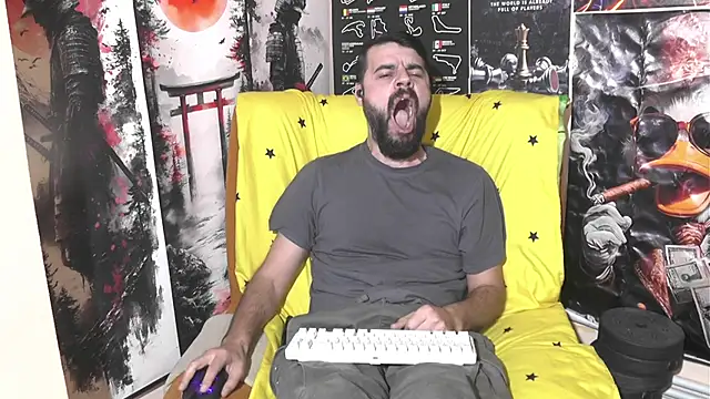 Snapshot of 00george chatting on 03-04-26, 06:19 00george online show from 03-04-26, 06:19