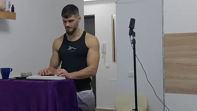 MauroTwin online show from 01-16-25, 05:12