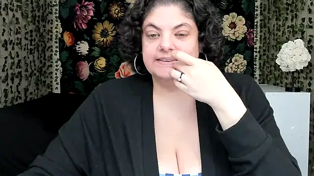 Exotic-Melons online show from 05-03-26, 08:15