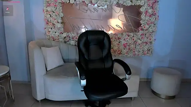 AmyWood online show from 01-15-25, 02:06