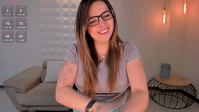 AmyWood online show from 01-30-25, 10:19