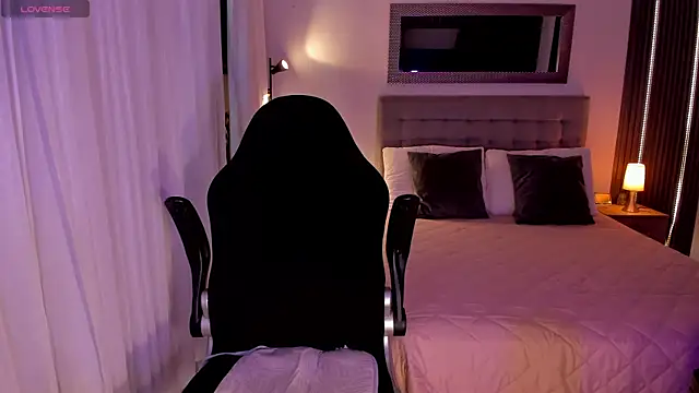 AmyWood online show from 09-22-25, 08:11