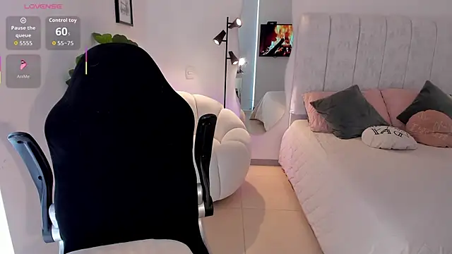 Snapshot of AmyWood chatting on 03-11-26, 07:31 AmyWood online show from 03-11-26, 07:31