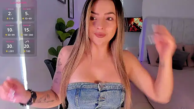 AmyWood online show from 06-16-26, 03:14