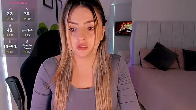 AmyWood online show from 06-18-26, 07:40
