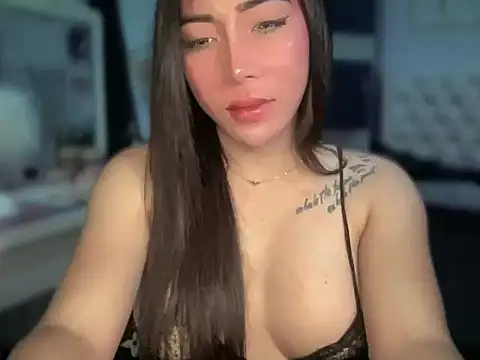 Snapshot of kristinestar chatting on 01-12-26, 11:43 kristinestar online show from 01-12-26, 11:43