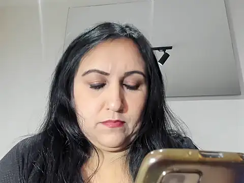 foxy-porn1 online show from 06-13-26, 08:29