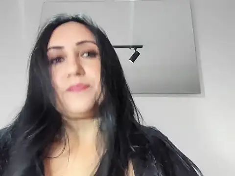 foxy-porn1 online show from 06-19-26, 08:23